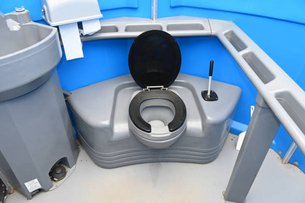 Porta potty delivery and setup in Clearwater, FL
